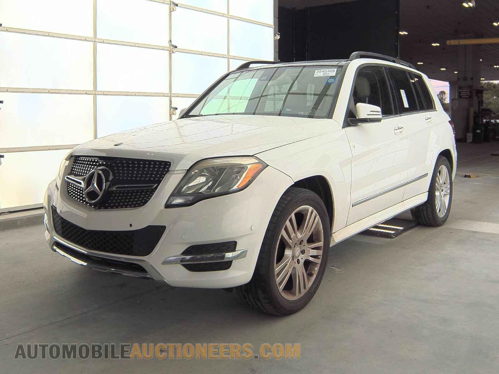 WDCGG0EB8FG386987 Mercedes-Benz GLK 2015