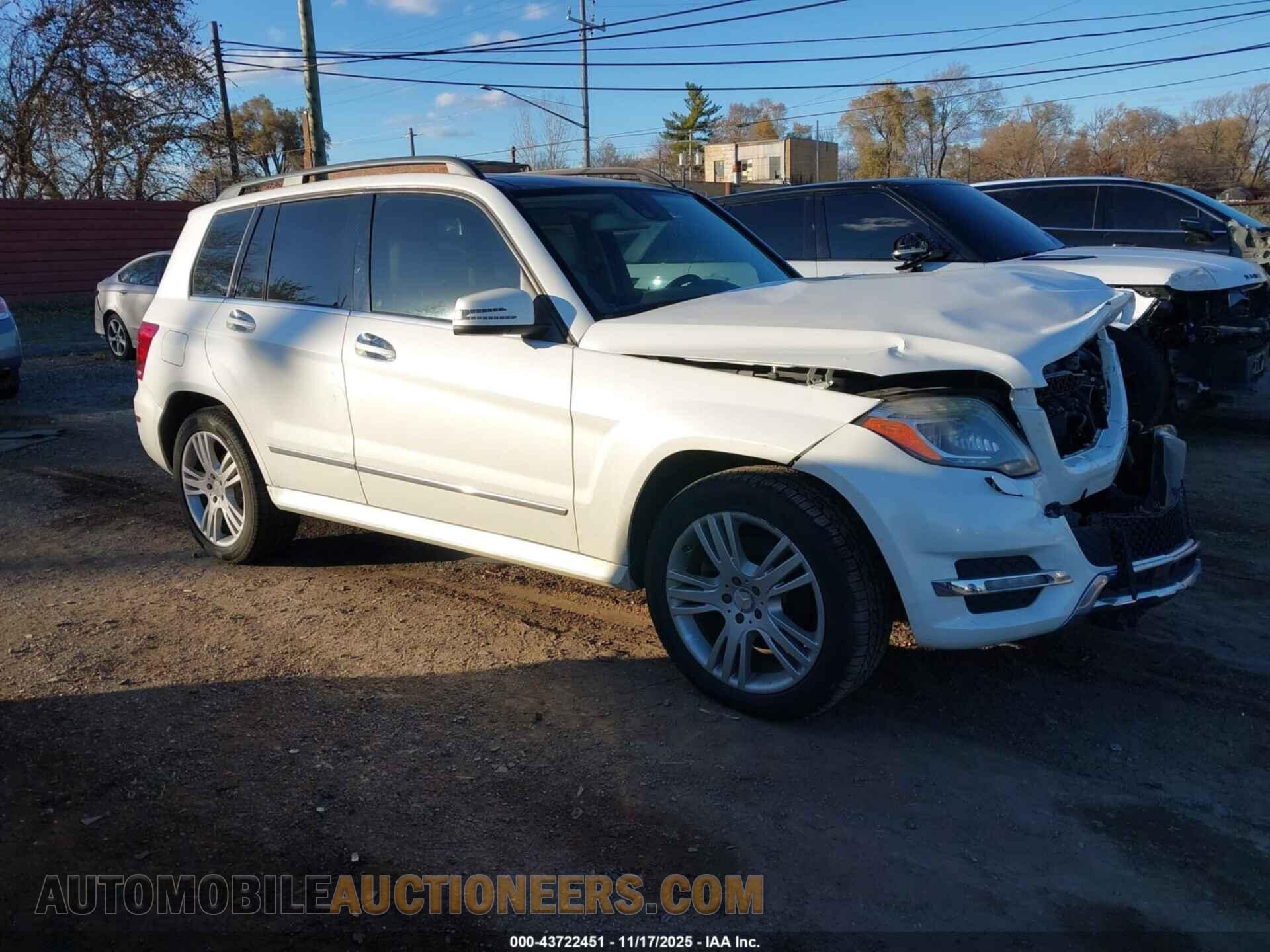 WDCGG8JB2DF978005 MERCEDES-BENZ GLK 350 2013