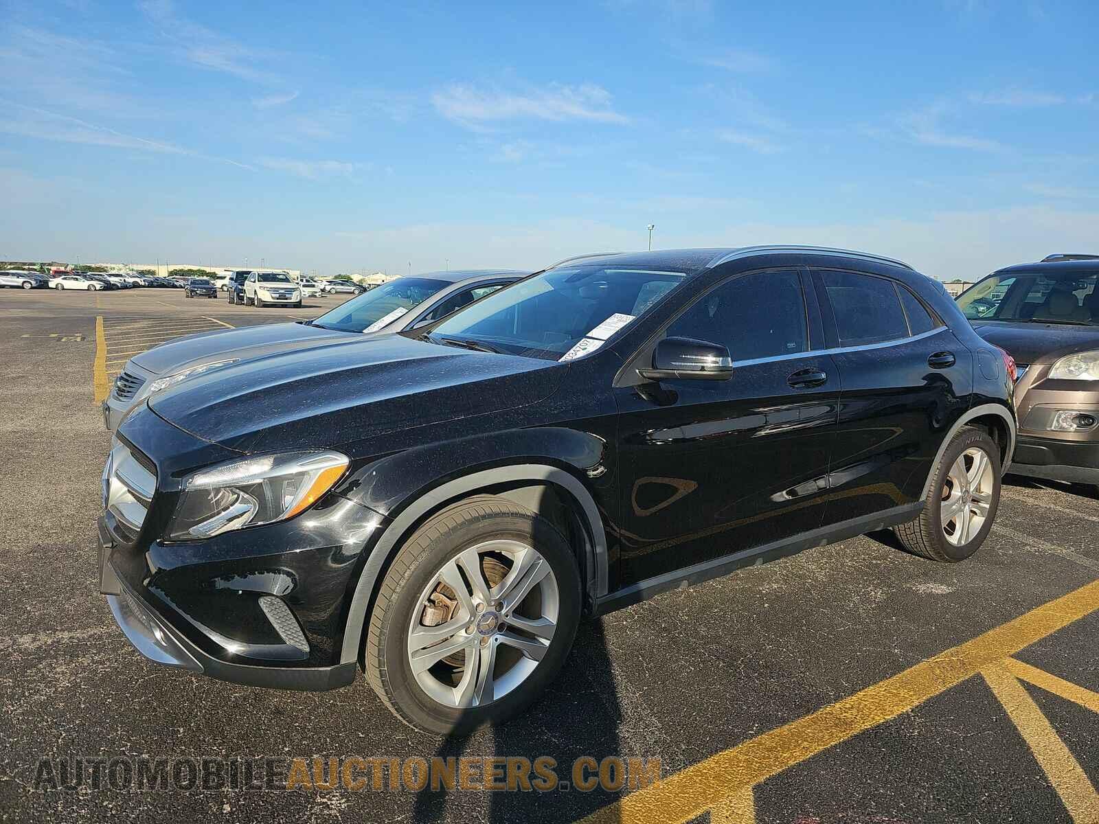 WDCTG4EB4FJ123761 Mercedes-Benz GLA 2015
