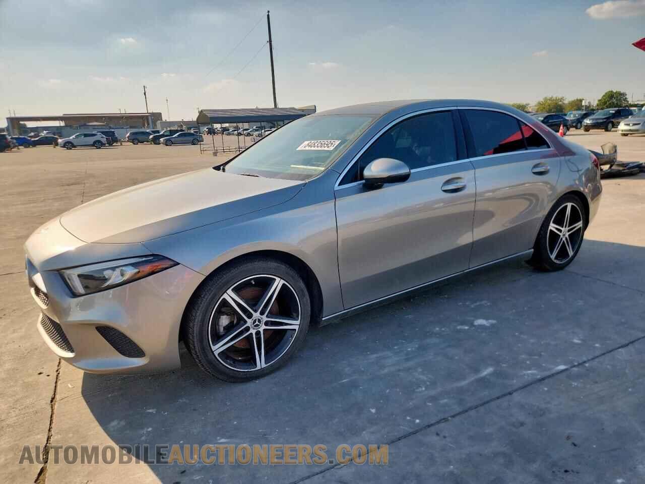 WDD3G4EB8KW021663 MERCEDES-BENZ A-CLASS 2019