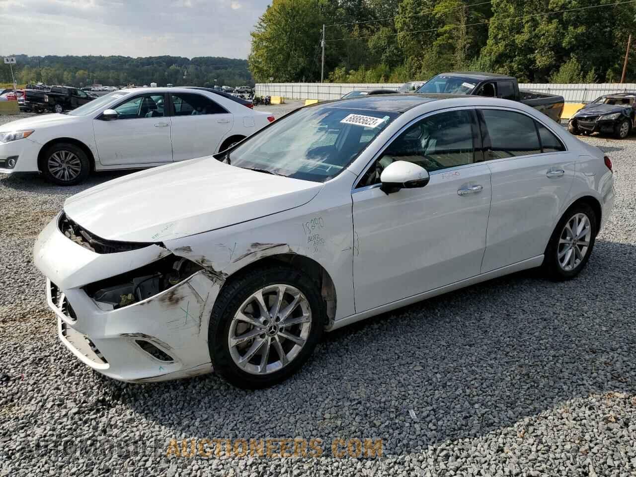 WDD3G4EB8KW024806 MERCEDES-BENZ A-CLASS 2019