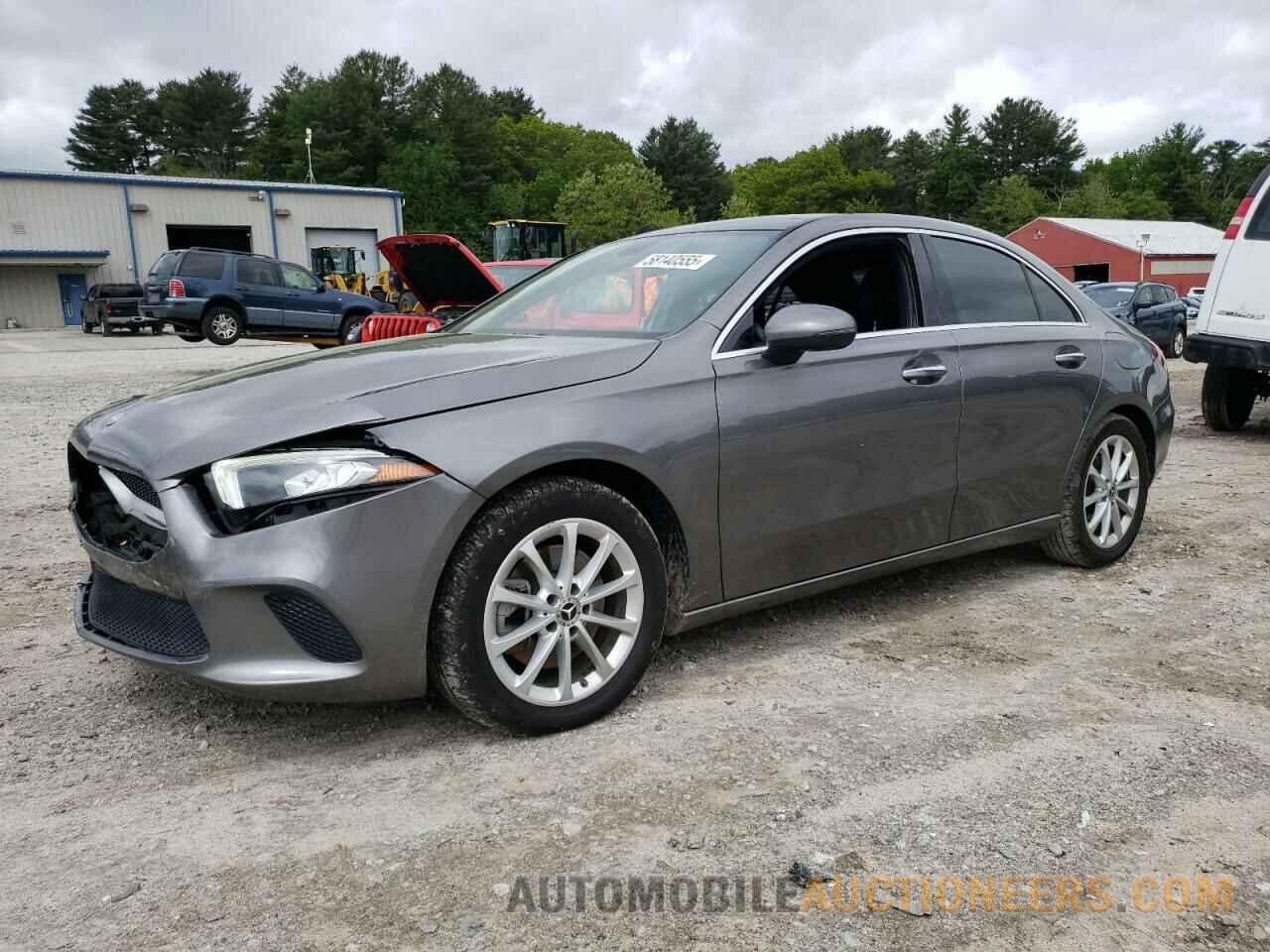 WDD3G4FB9KW005843 MERCEDES-BENZ A-CLASS 2019