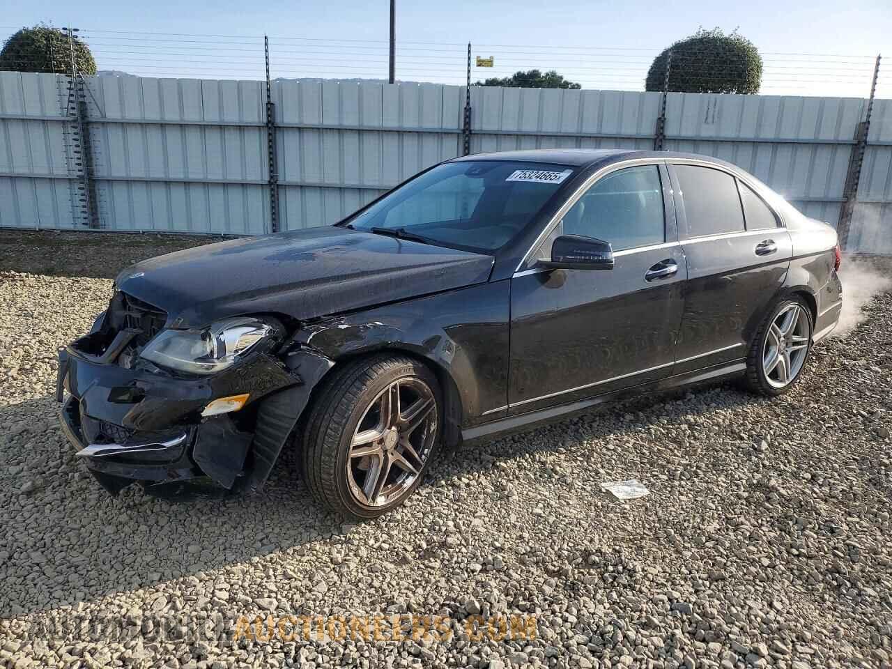 WDDGF4HB9DA777907 MERCEDES-BENZ C-CLASS 2013