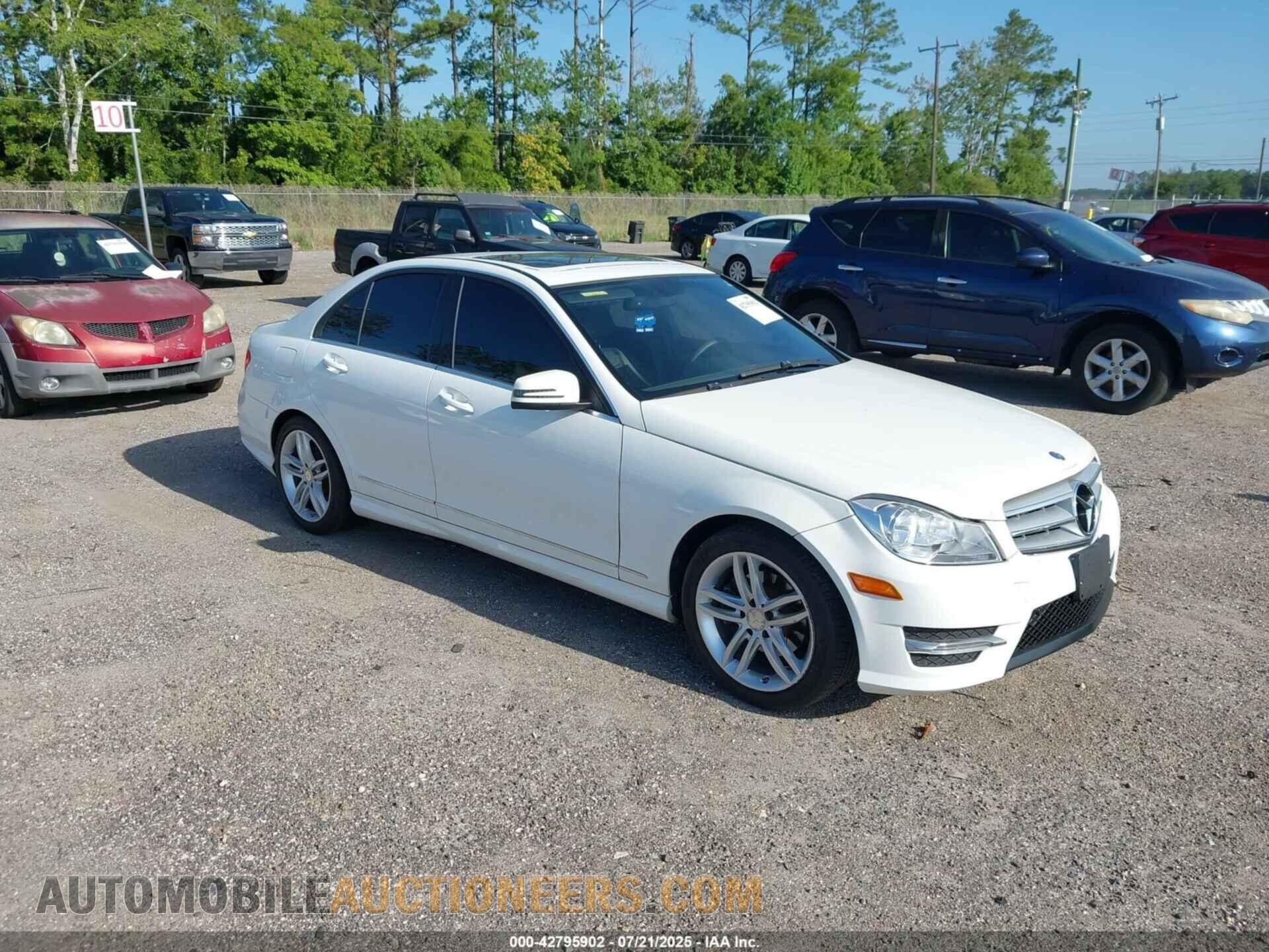 WDDGF4HB9DA828192 MERCEDES-BENZ C 250 2013