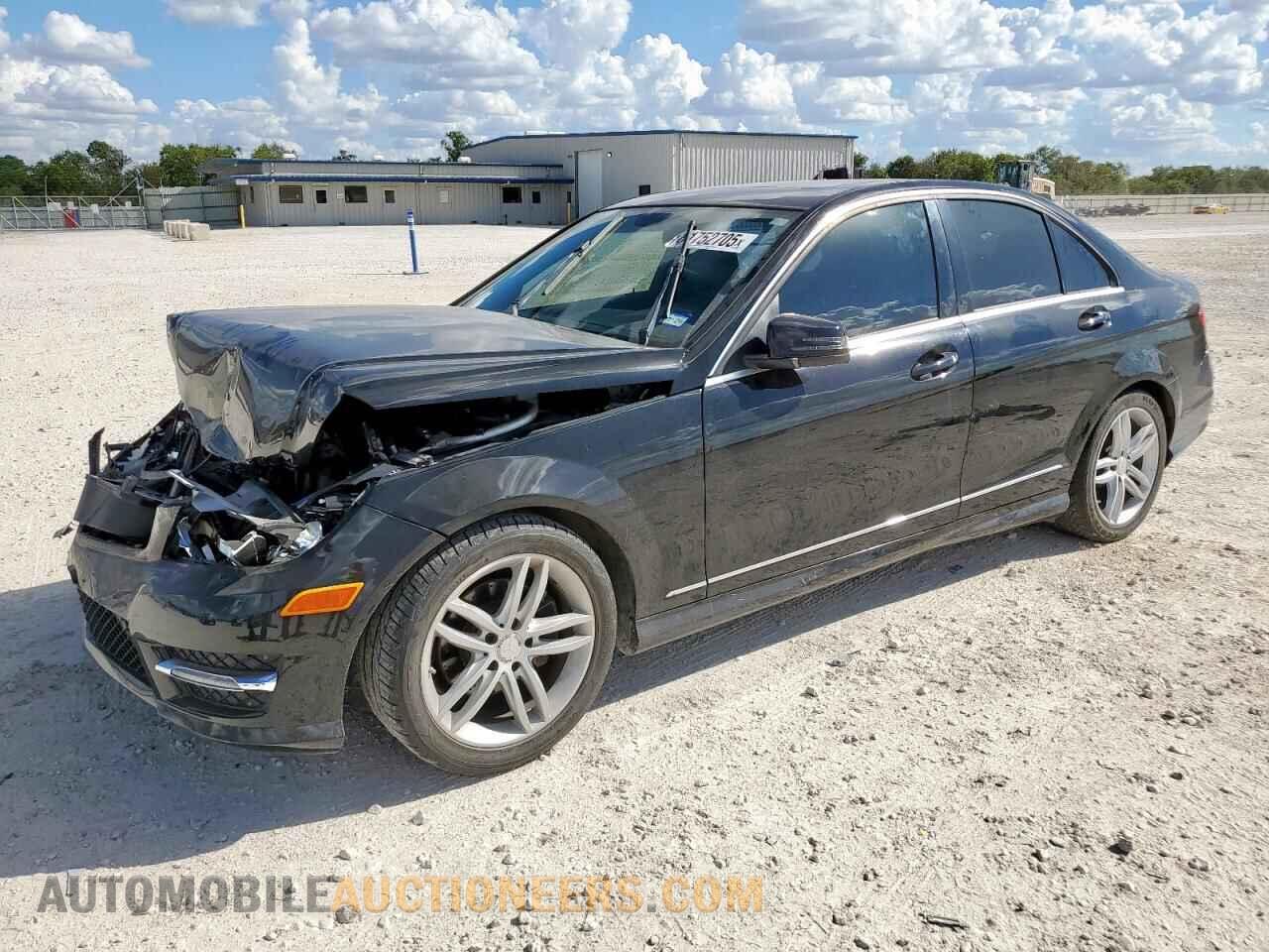 WDDGF4HB9DA849995 MERCEDES-BENZ C-CLASS 2013