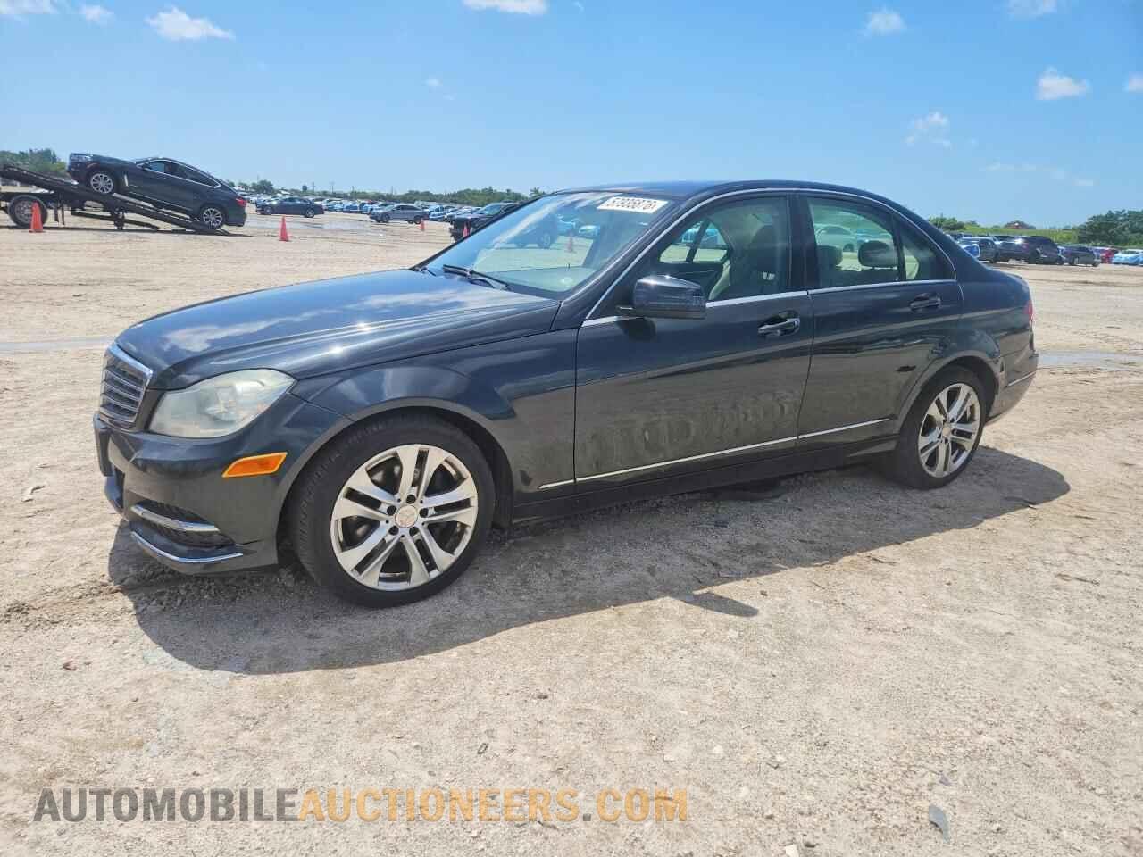 WDDGF8AB2DR263285 MERCEDES-BENZ C-CLASS 2013