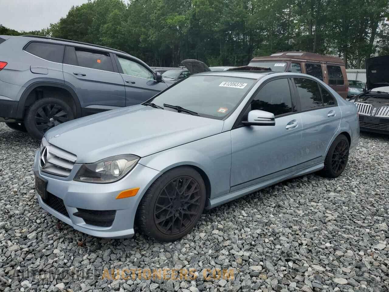 WDDGF8AB5DR268917 MERCEDES-BENZ C-CLASS 2013