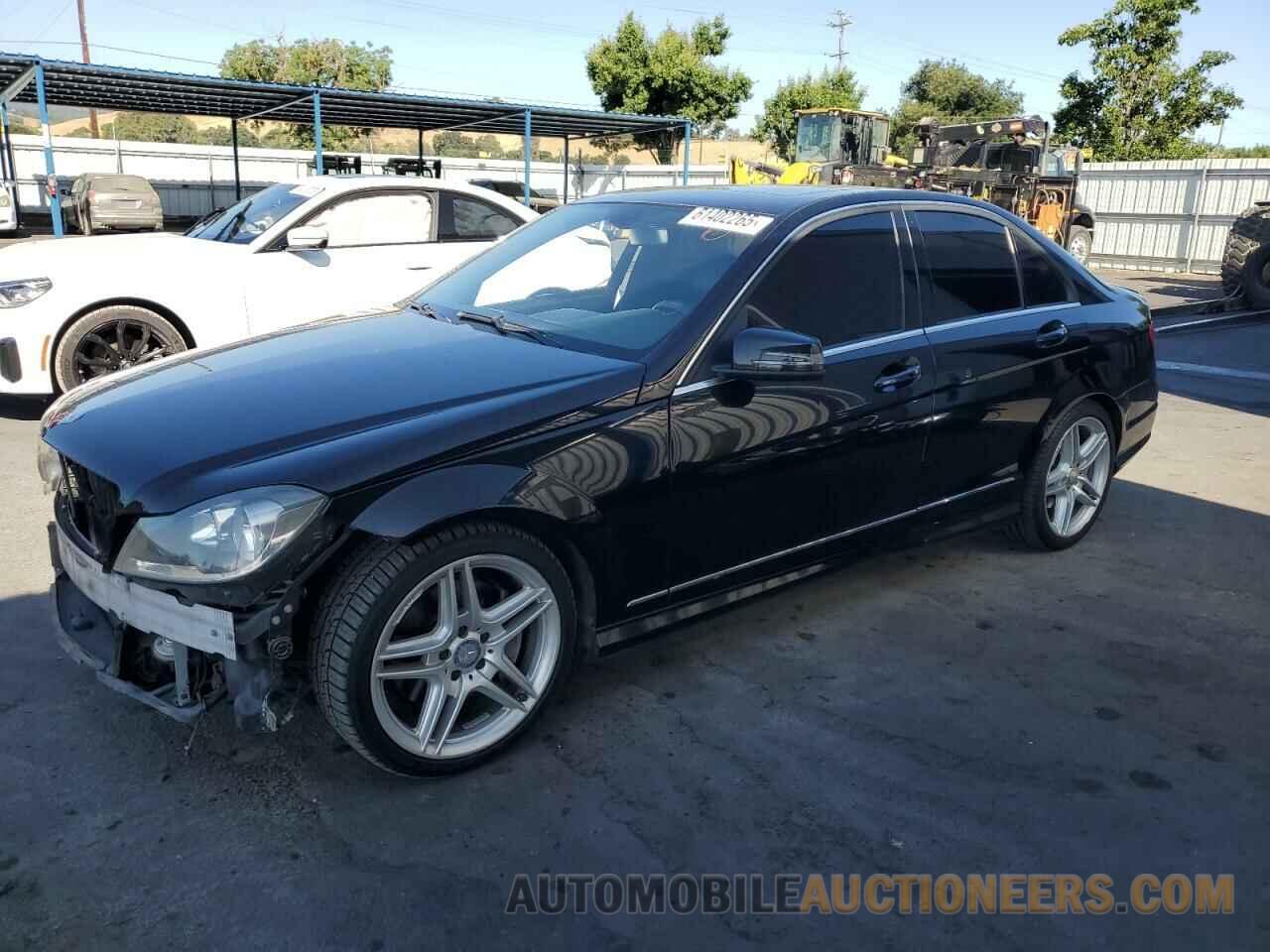 WDDGF8AB6DG048455 MERCEDES-BENZ C-CLASS 2013