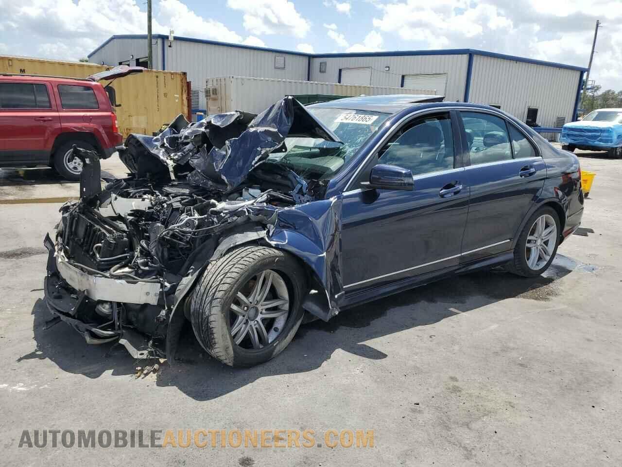 WDDGF8AB9DA785362 MERCEDES-BENZ C-CLASS 2013