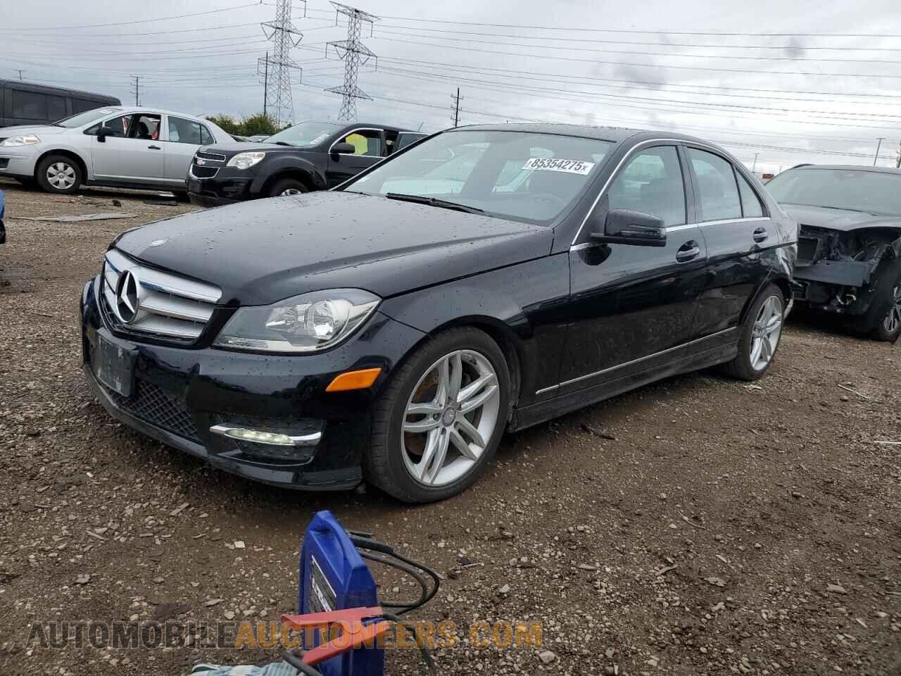 WDDGF8AB9DA807313 MERCEDES-BENZ C-CLASS 2013