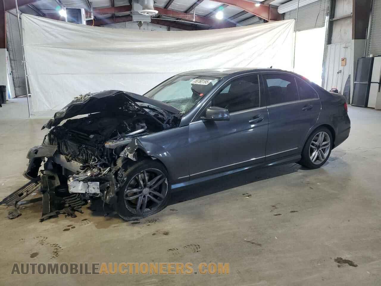 WDDGF8AB9DA875238 MERCEDES-BENZ C-CLASS 2013