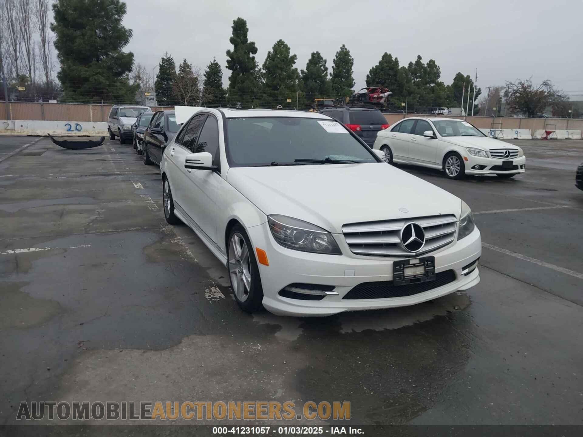 WDDGF8BB8BR160271 MERCEDES-BENZ C 300 2011