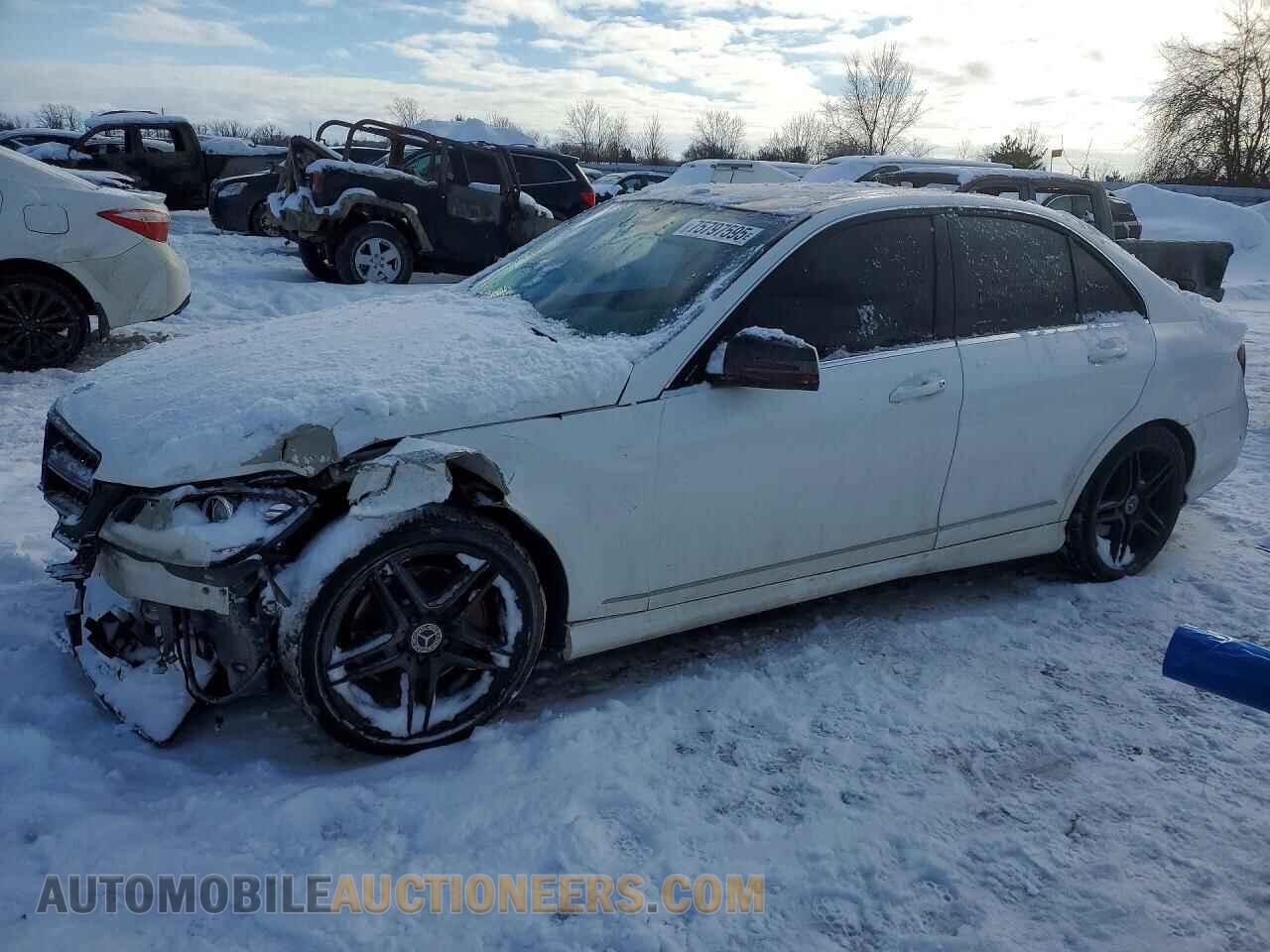WDDGF8JB3DA807940 MERCEDES-BENZ C-CLASS 2013