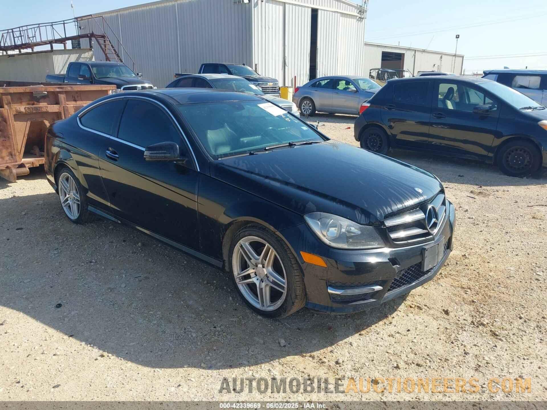 WDDGJ4HB4DF976588 MERCEDES-BENZ C 250 2013
