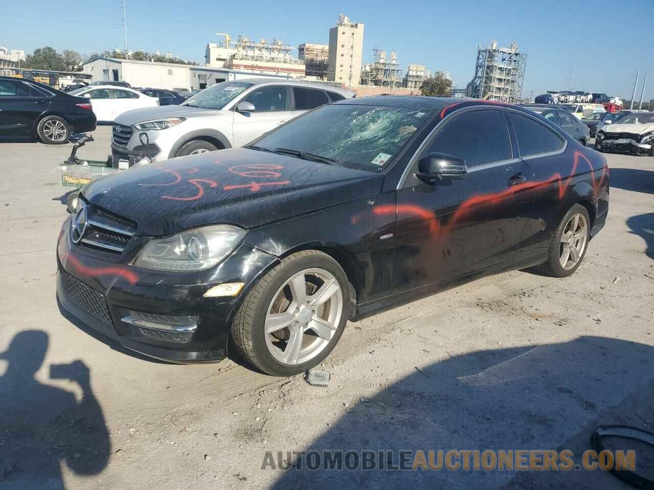 WDDGJ4HB6CF764290 MERCEDES-BENZ C-CLASS 2012