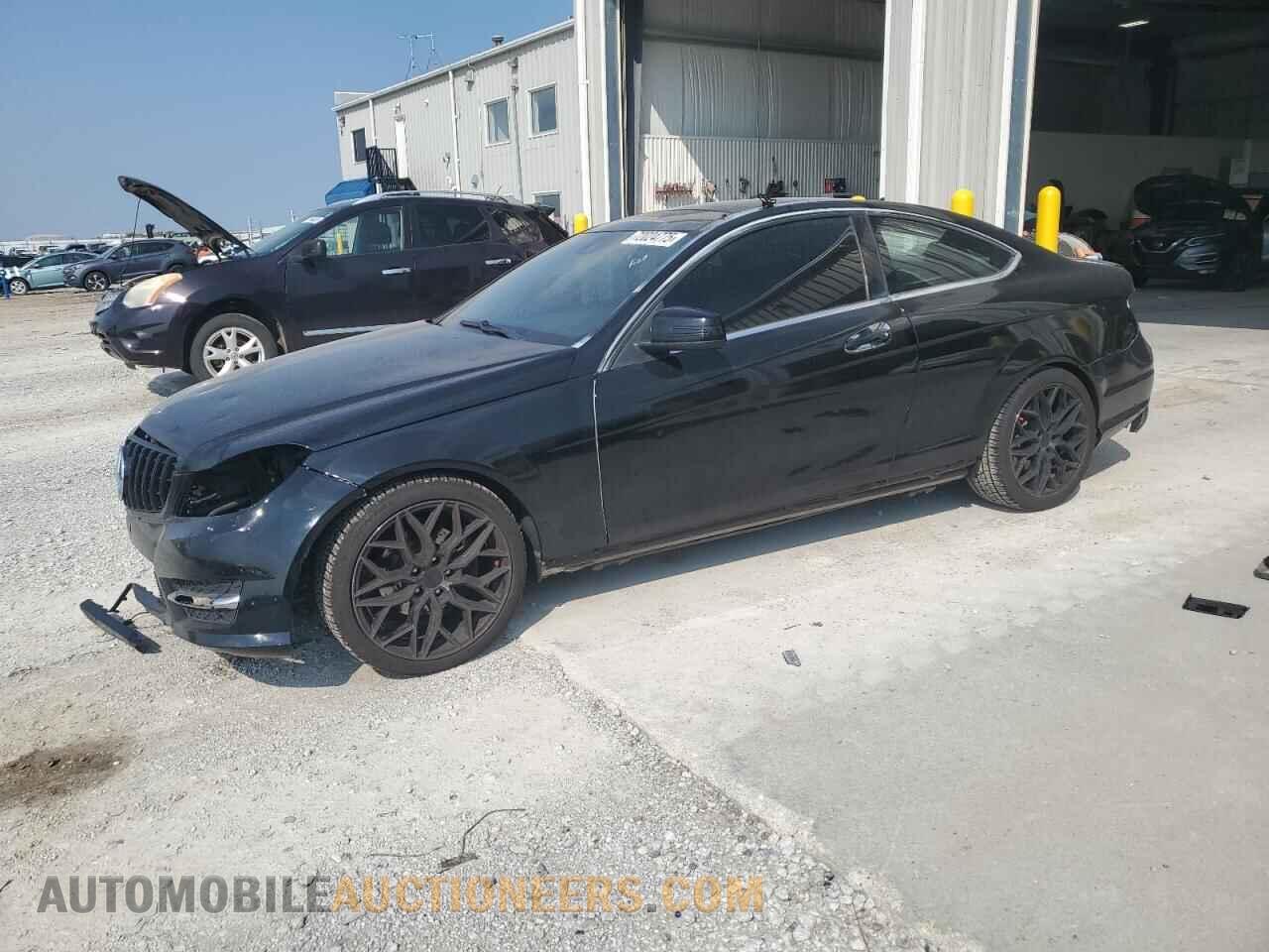 WDDGJ4HBXDF967006 MERCEDES-BENZ C-CLASS 2013