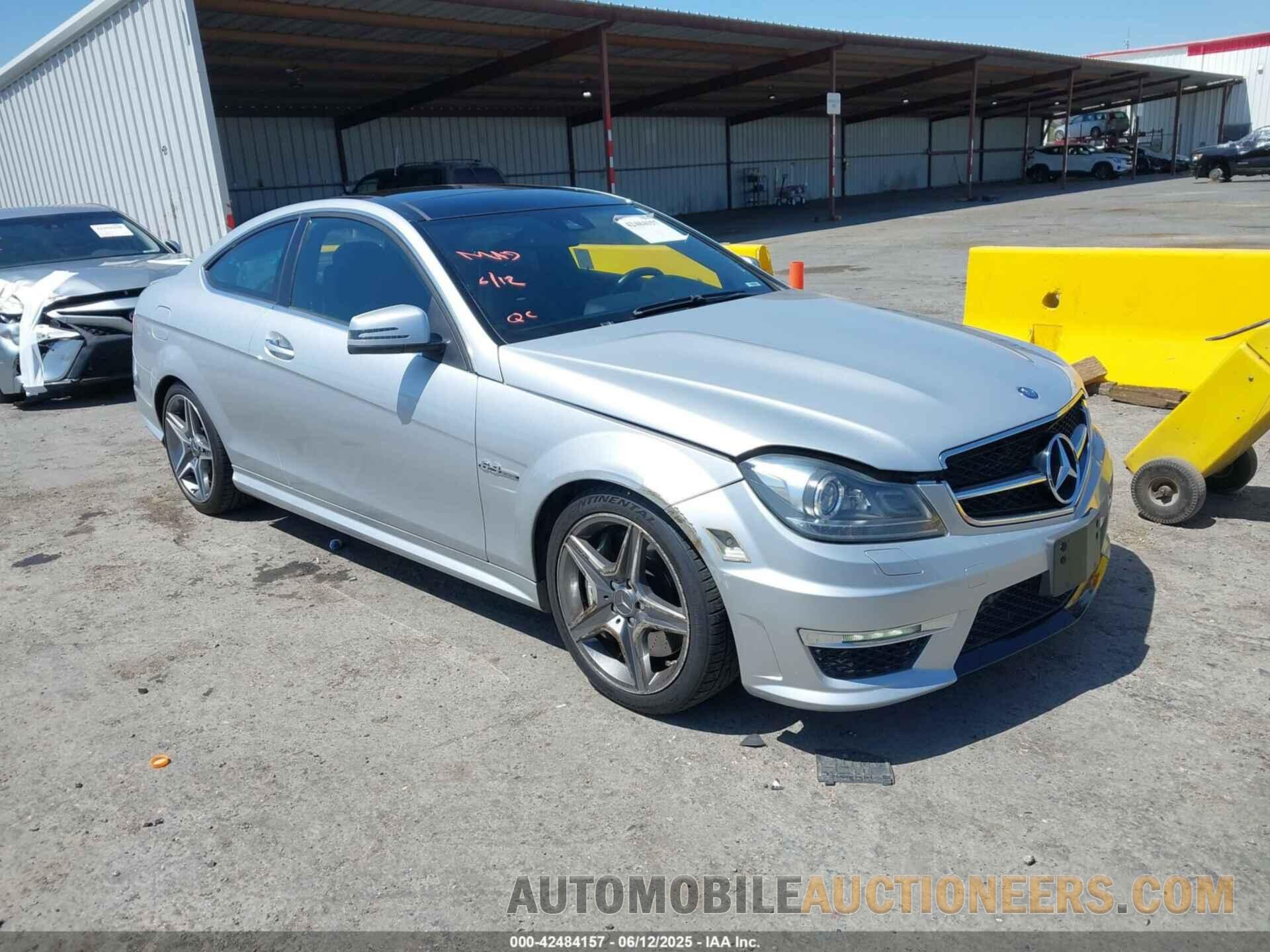 WDDGJ7HB6CF778031 MERCEDES-BENZ C 63 AMG 2012