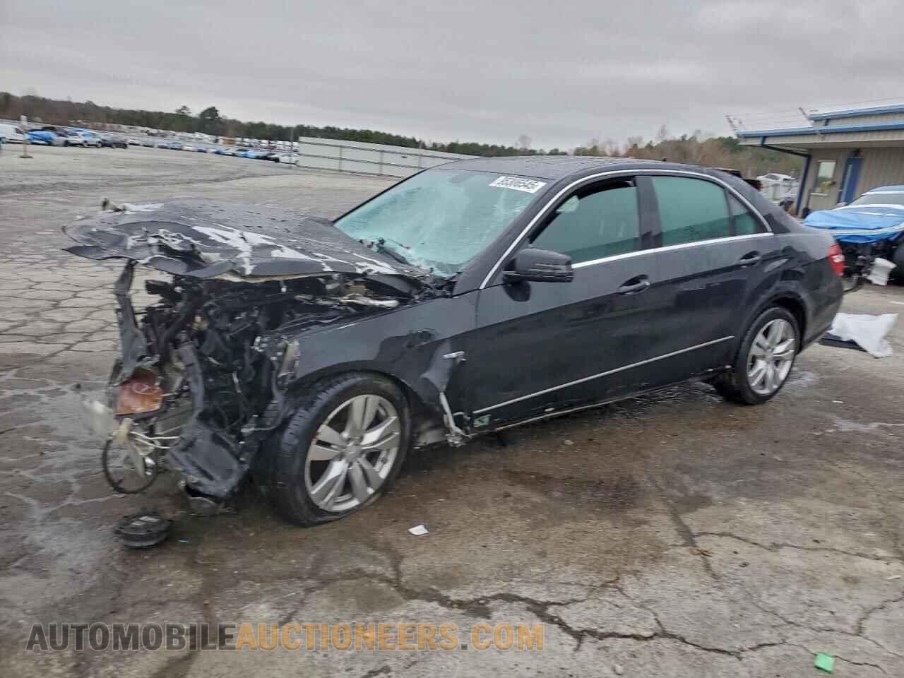 WDDHF2EB2BA415587 MERCEDES-BENZ E-CLASS 2011