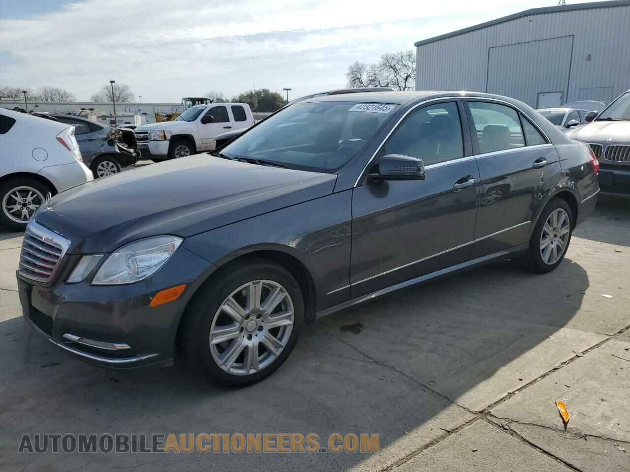 WDDHF5KB9DA686820 MERCEDES-BENZ E-CLASS 2013