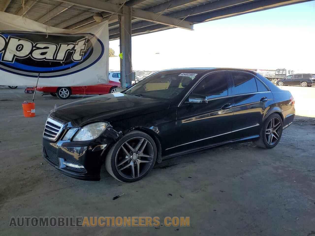WDDHF9FB9DA771674 MERCEDES-BENZ E-CLASS 2013