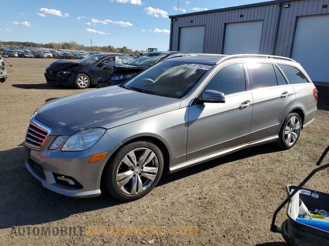 WDDHH8HB1BA517066 MERCEDES-BENZ E-CLASS 2011