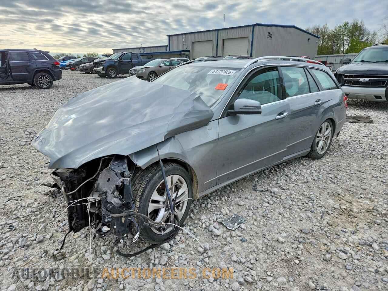 WDDHH8HB8BA303689 MERCEDES-BENZ E-CLASS 2011