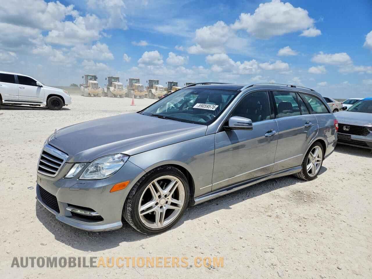 WDDHH8JB2DA672402 MERCEDES-BENZ E-CLASS 2013