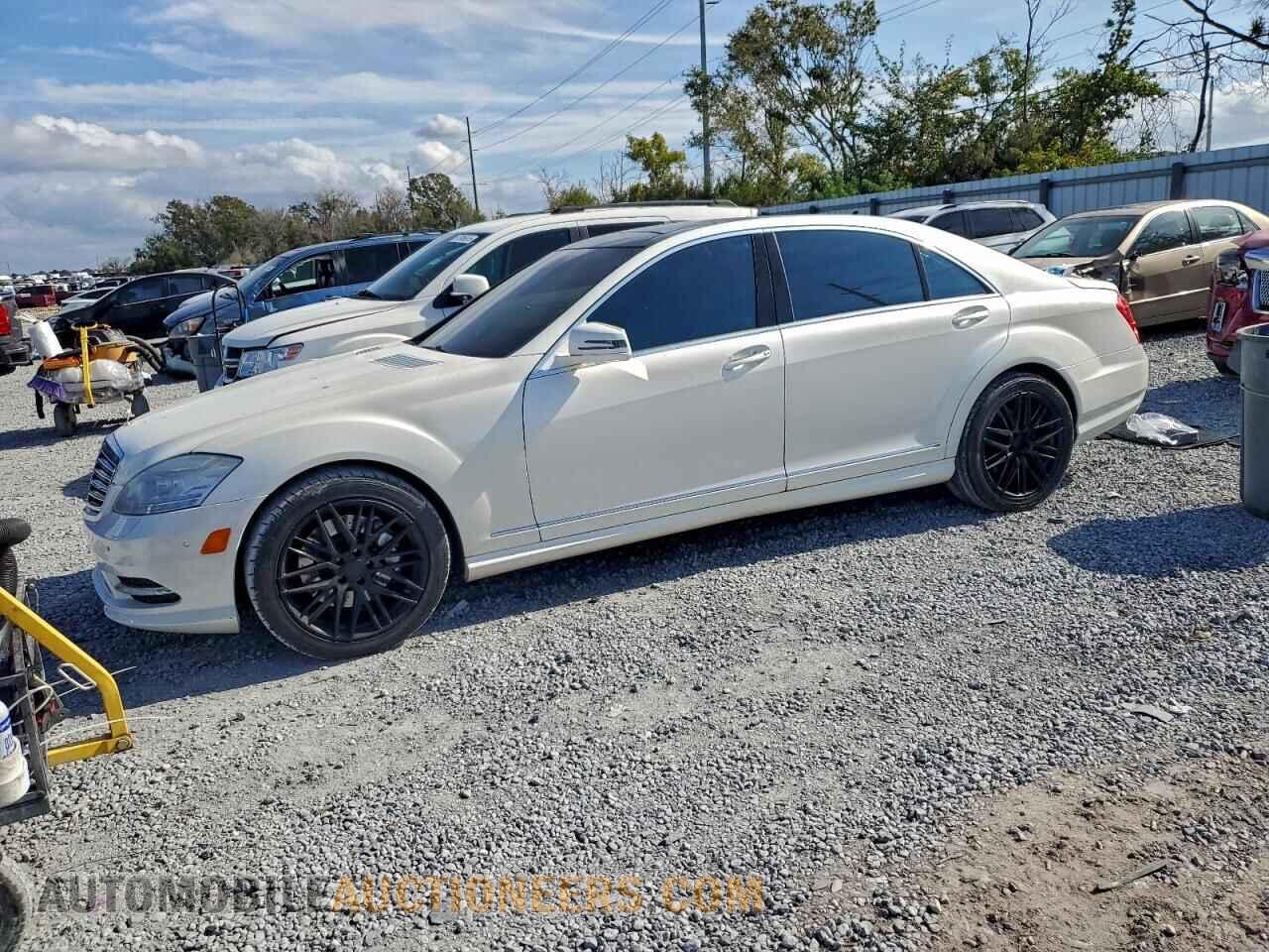 WDDNG7DB3DA533374 MERCEDES-BENZ S-CLASS 2013