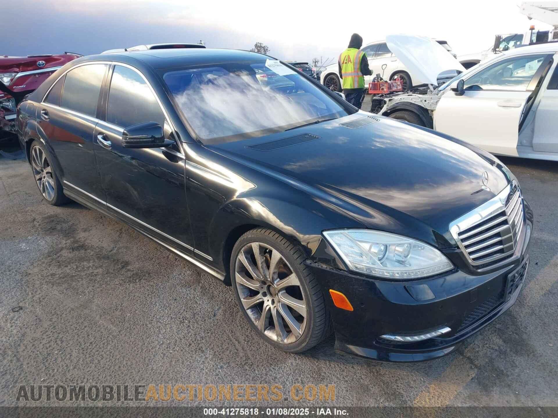 WDDNG7DB9DA523951 MERCEDES-BENZ S 550 2013