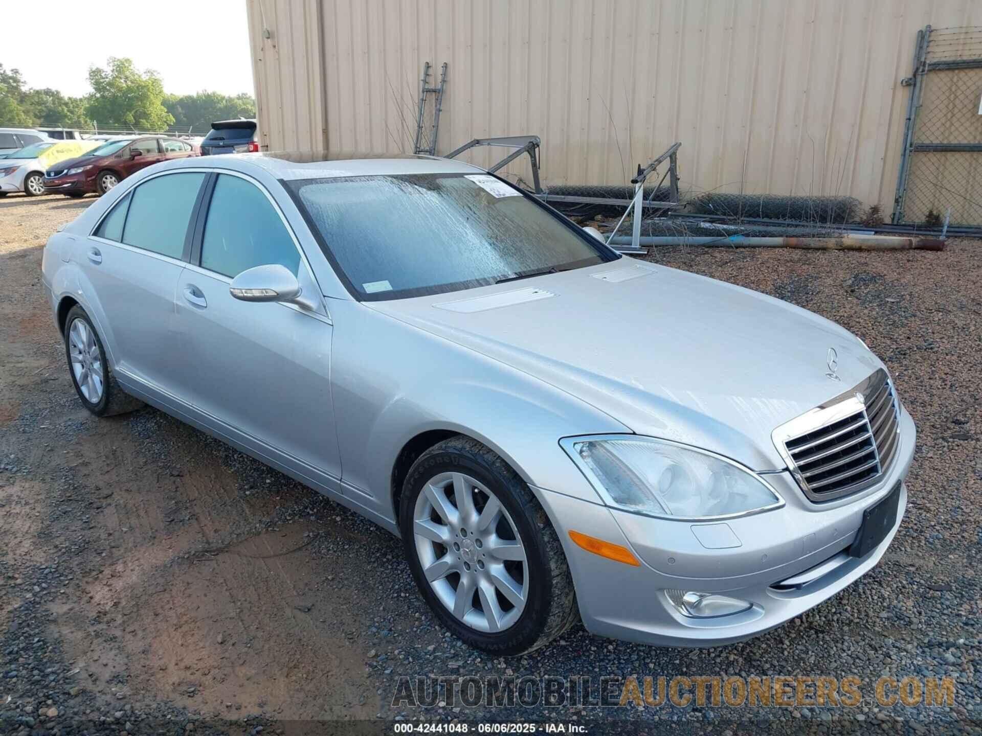WDDNG86X98A213237 MERCEDES-BENZ S 550 2008