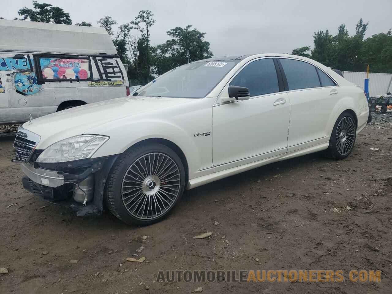 WDDNG8GB7BA383168 MERCEDES-BENZ S-CLASS 2011