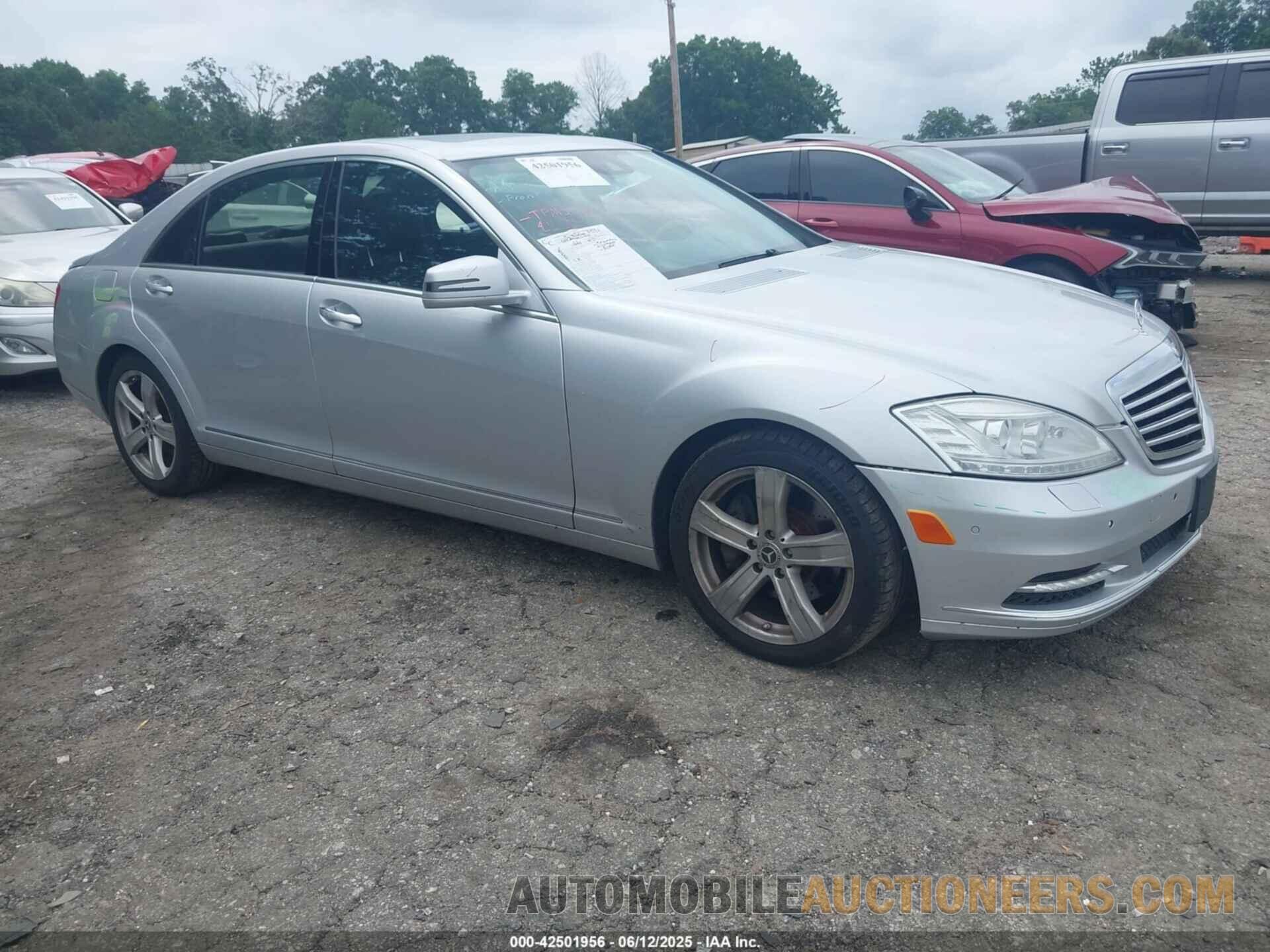 WDDNG8GB8AA314195 MERCEDES-BENZ S 550 2010