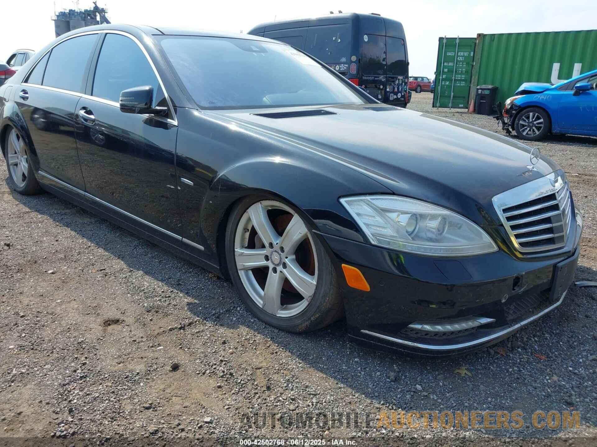 WDDNG9EB9CA464943 MERCEDES-BENZ S 550 2012