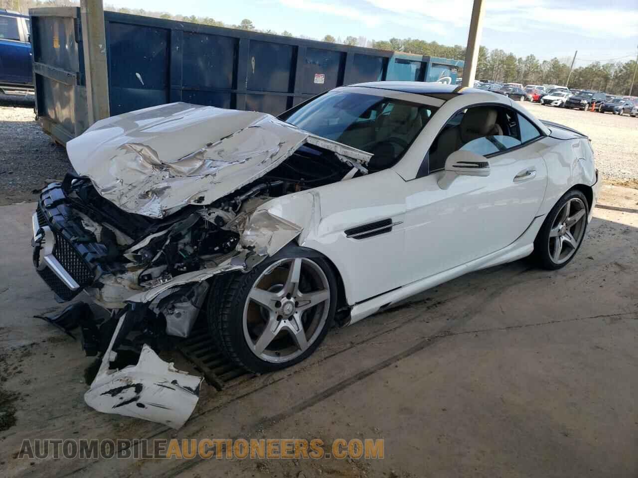 WDDPK3JAXGF124369 MERCEDES-BENZ SLK-CLASS 2016