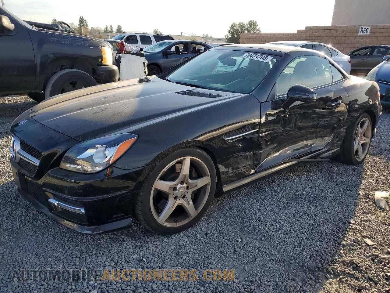 WDDPK4HA6DF060225 MERCEDES-BENZ SLK-CLASS 2013