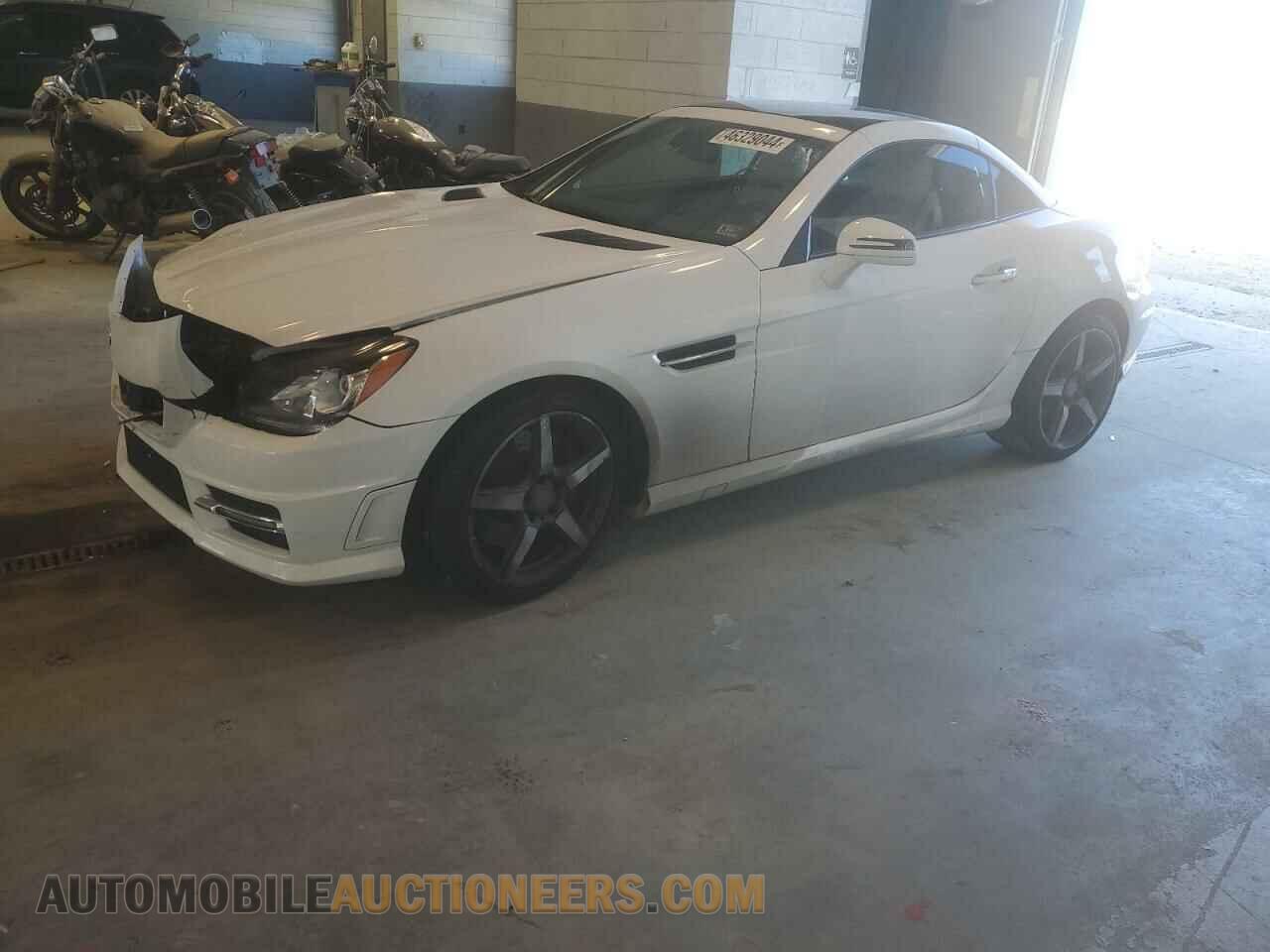 WDDPK4HA6FF107076 MERCEDES-BENZ SLK-CLASS 2015