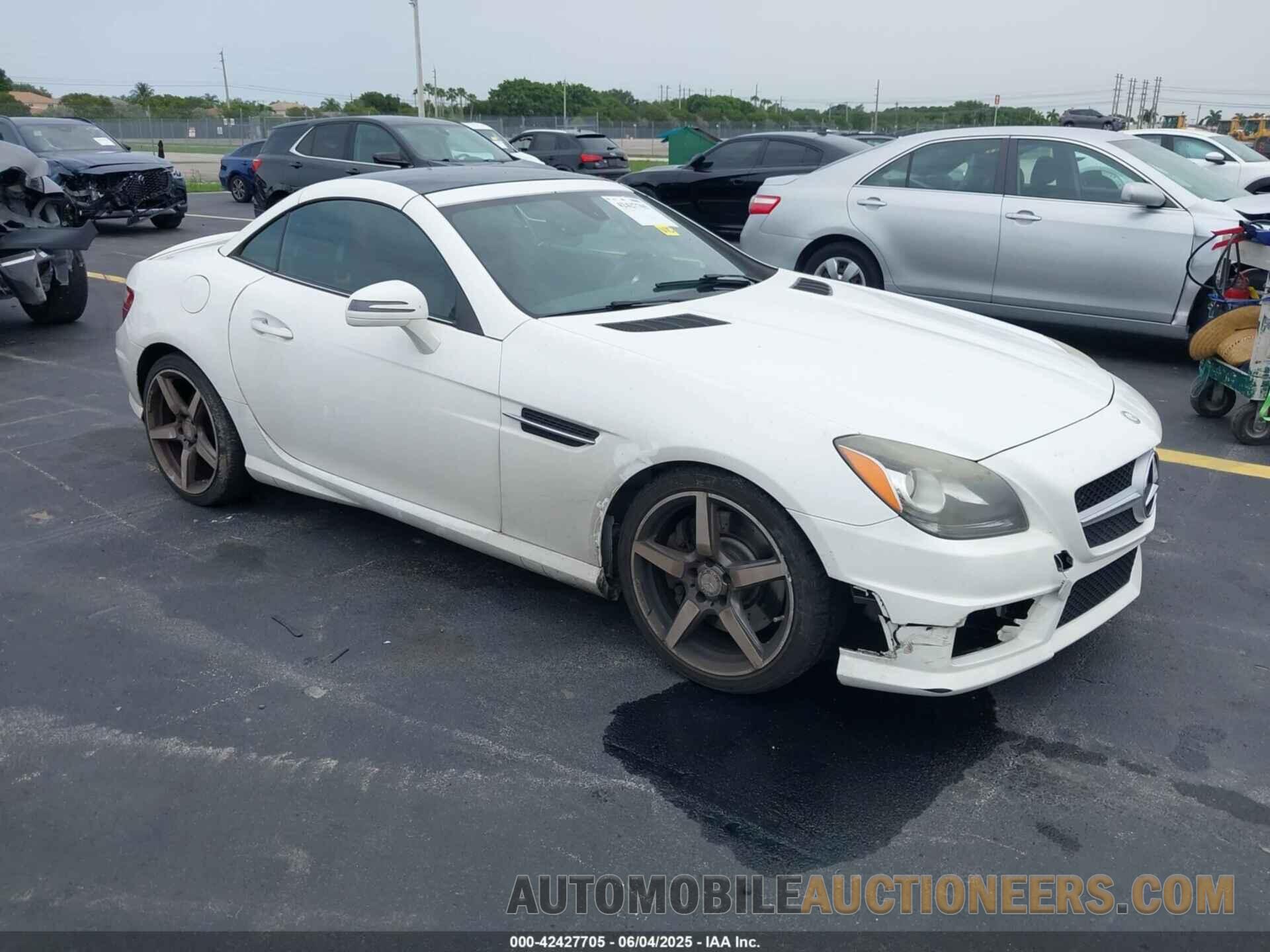 WDDPK5HAXFF106891 MERCEDES-BENZ SLK 350 2015