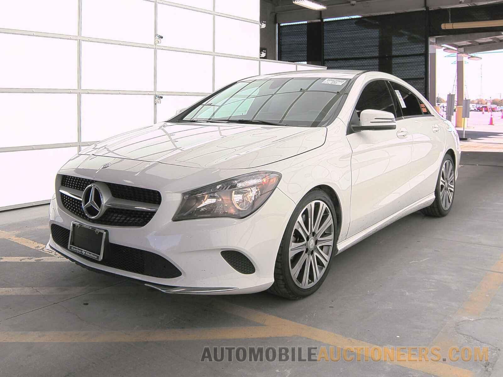 WDDSJ4EB0HN455717 Mercedes-Benz CLA 2017