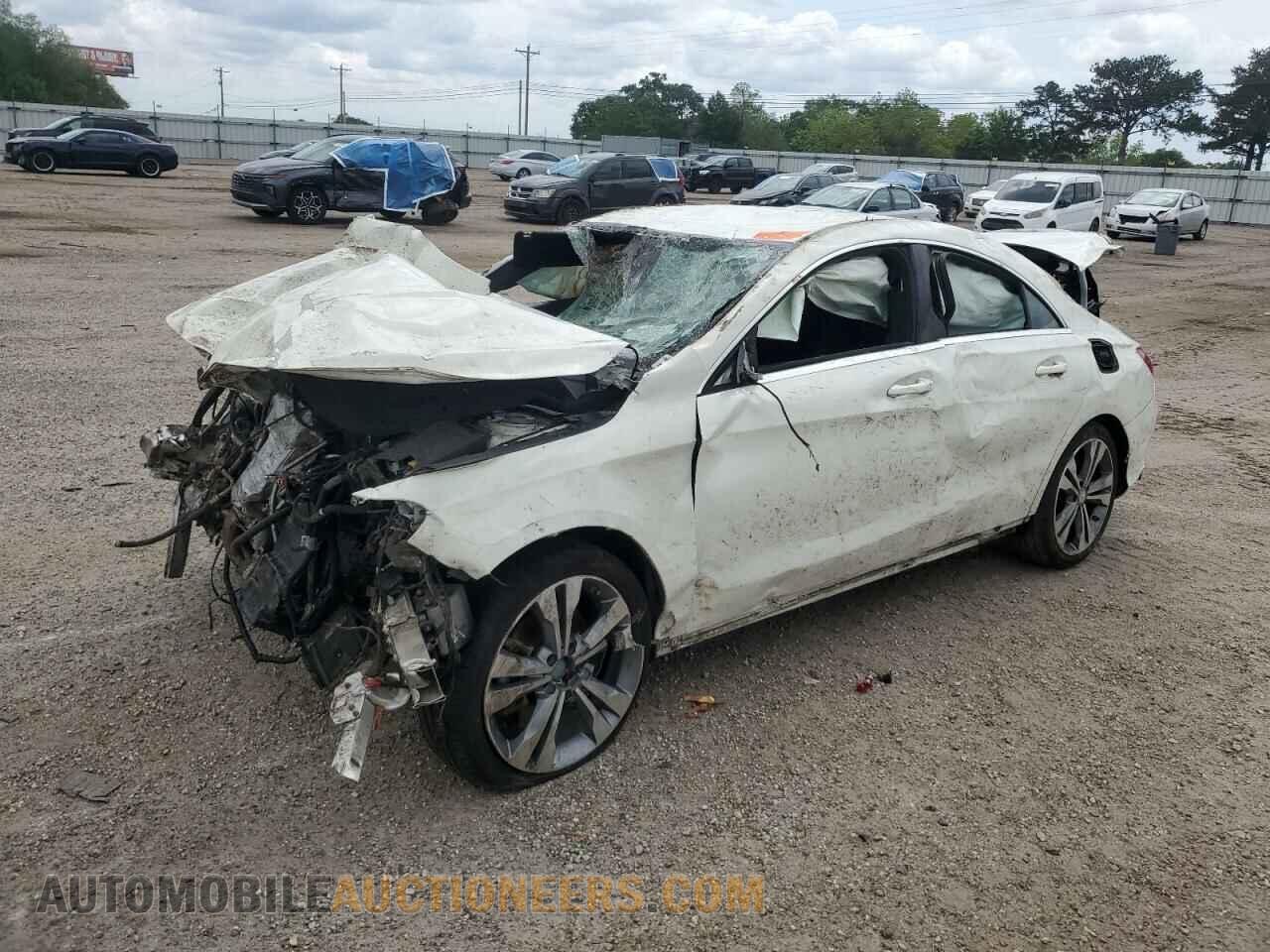 WDDSJ4EB1FN175852 MERCEDES-BENZ CLA-CLASS 2015