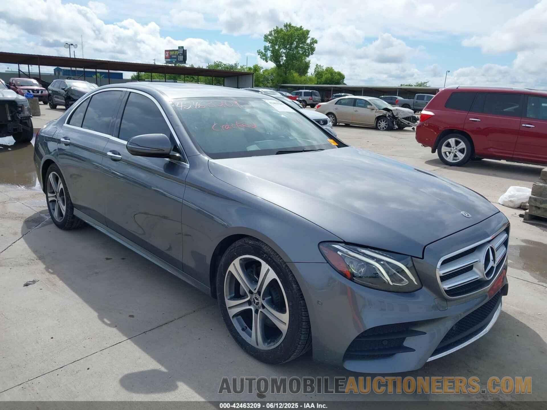 WDDZF4JB4JA330061 MERCEDES-BENZ E 300 2018