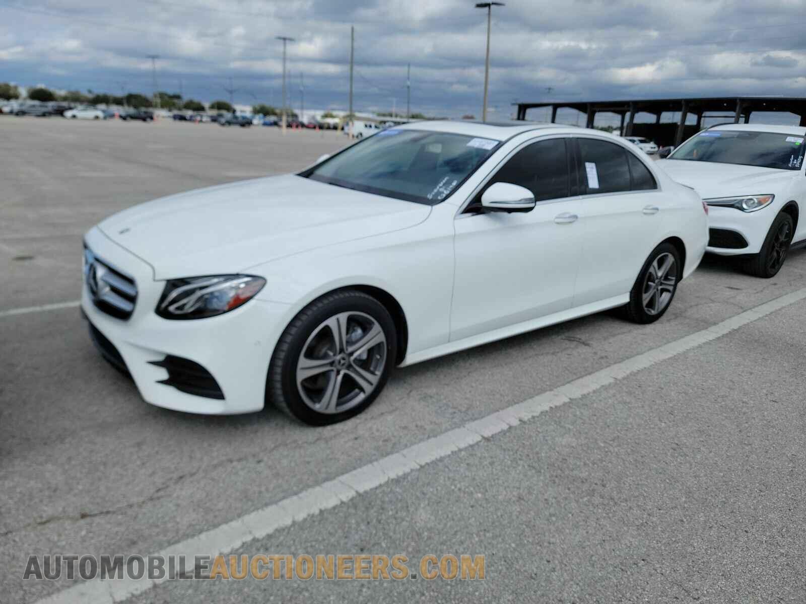 WDDZF4KB4KA560912 Mercedes-Benz E 3 2019