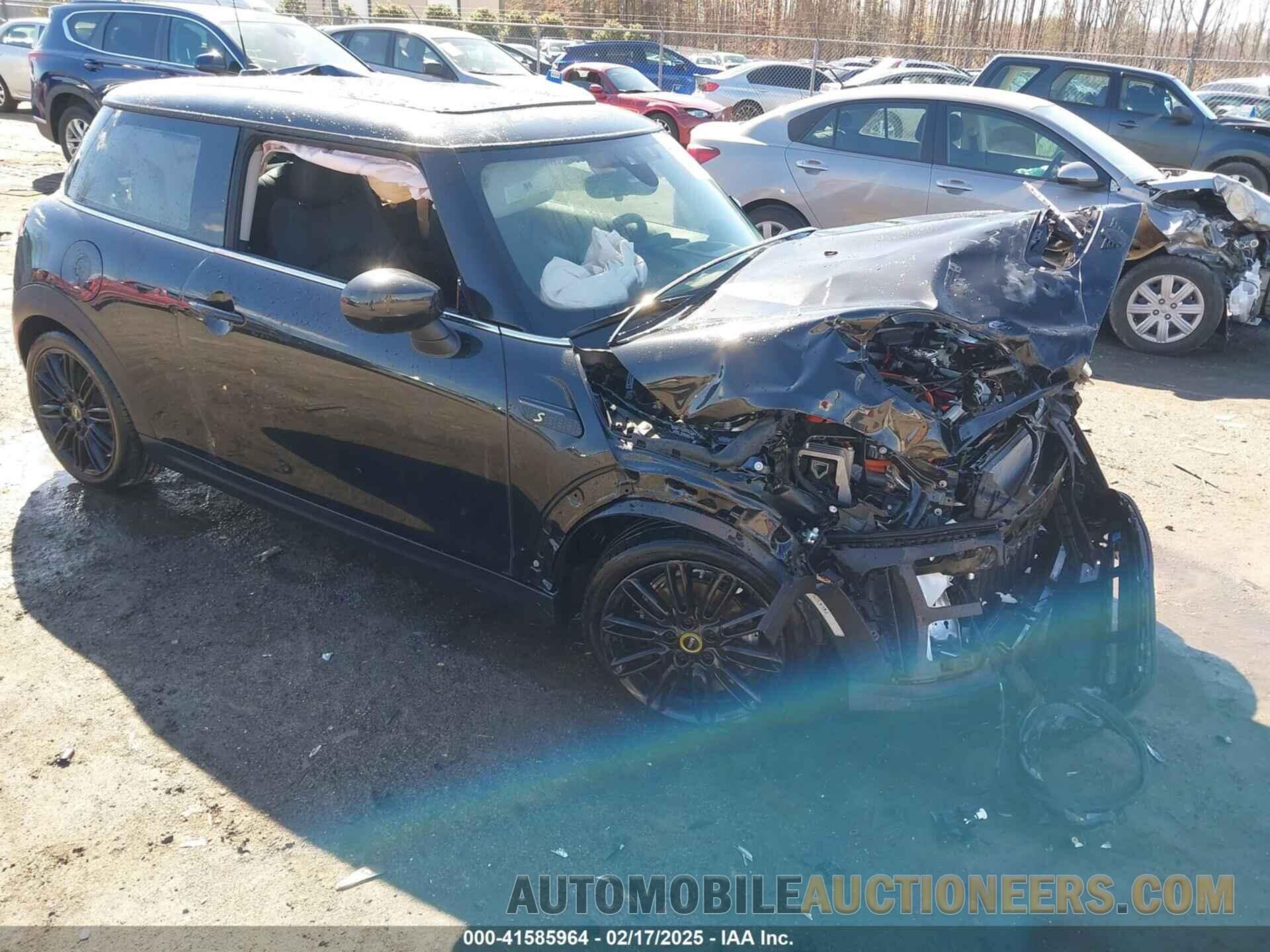 WMW13DJ03R2V25523 MINI HARDTOP 2 DOOR 2024