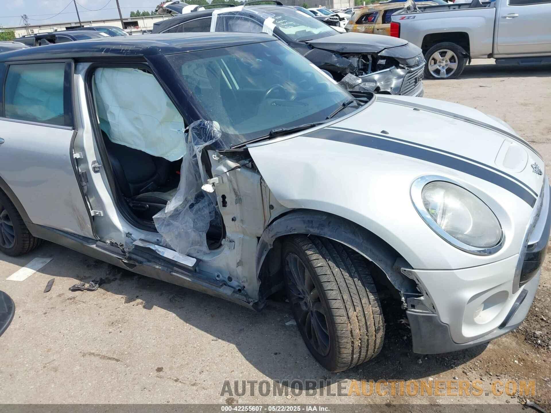 WMWLN9C54K2E52051 MINI CLUBMAN 2019