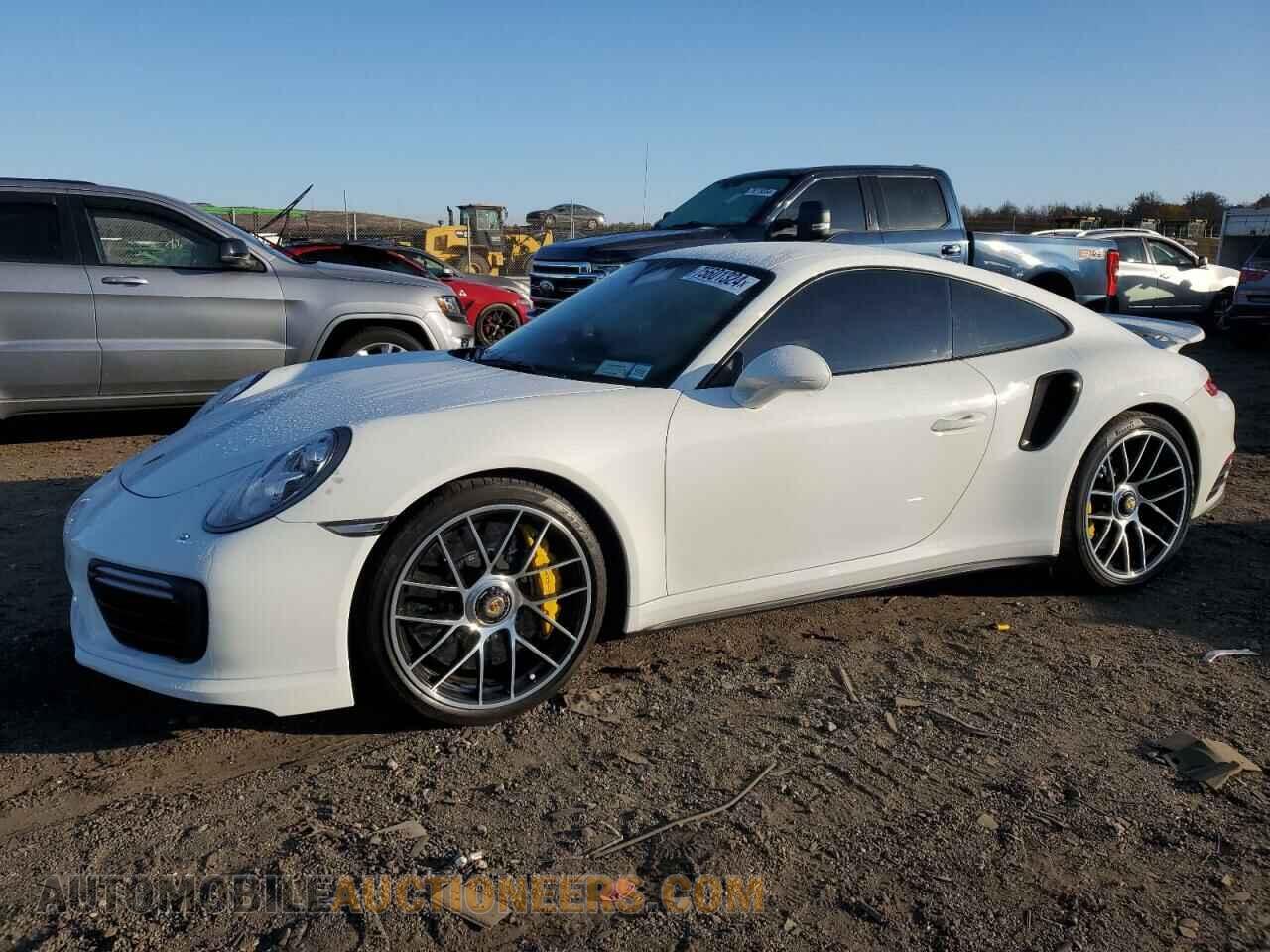 WP0AD2A91JS156233 PORSCHE 911 2018