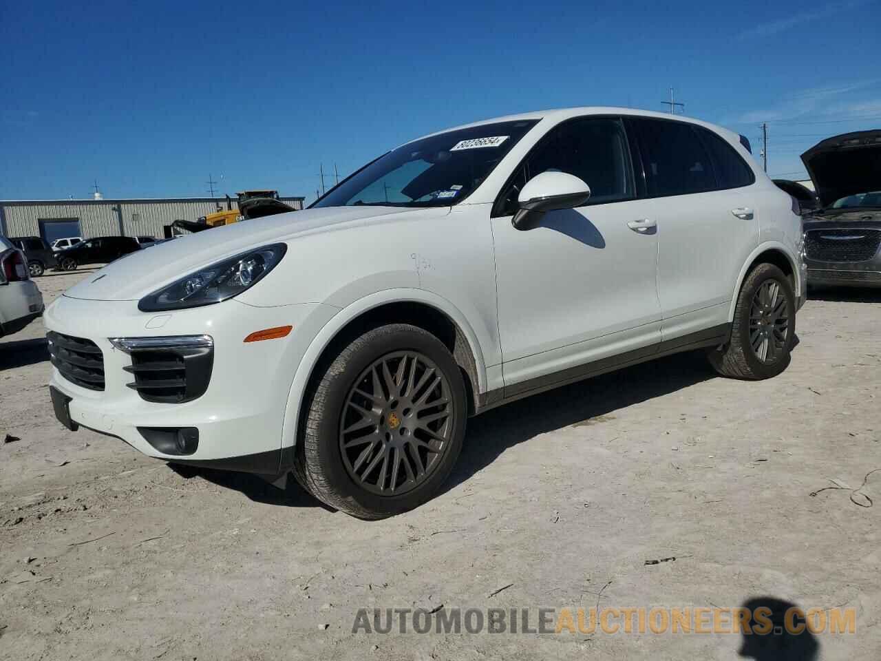 WP1AA2A28HKA89831 PORSCHE CAYENNE 2017
