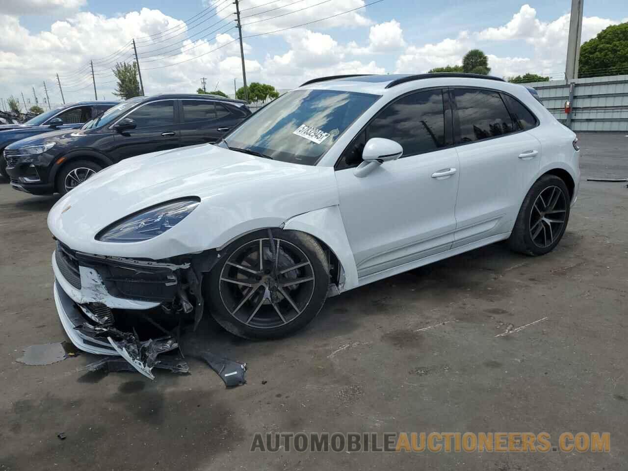 WP1AA2A51NLB03679 PORSCHE MACAN 2022