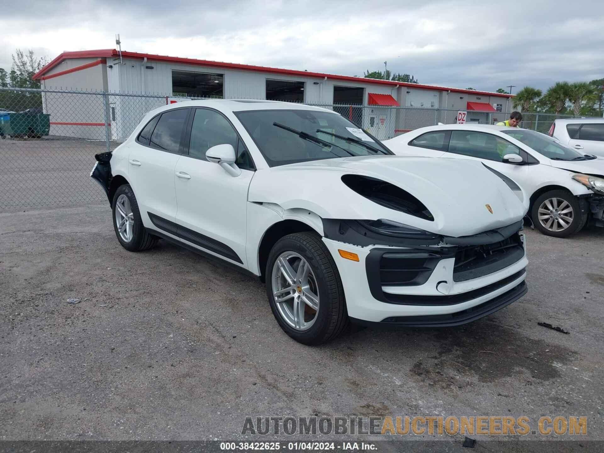 WP1AA2A5XRLB00818 PORSCHE MACAN 2024