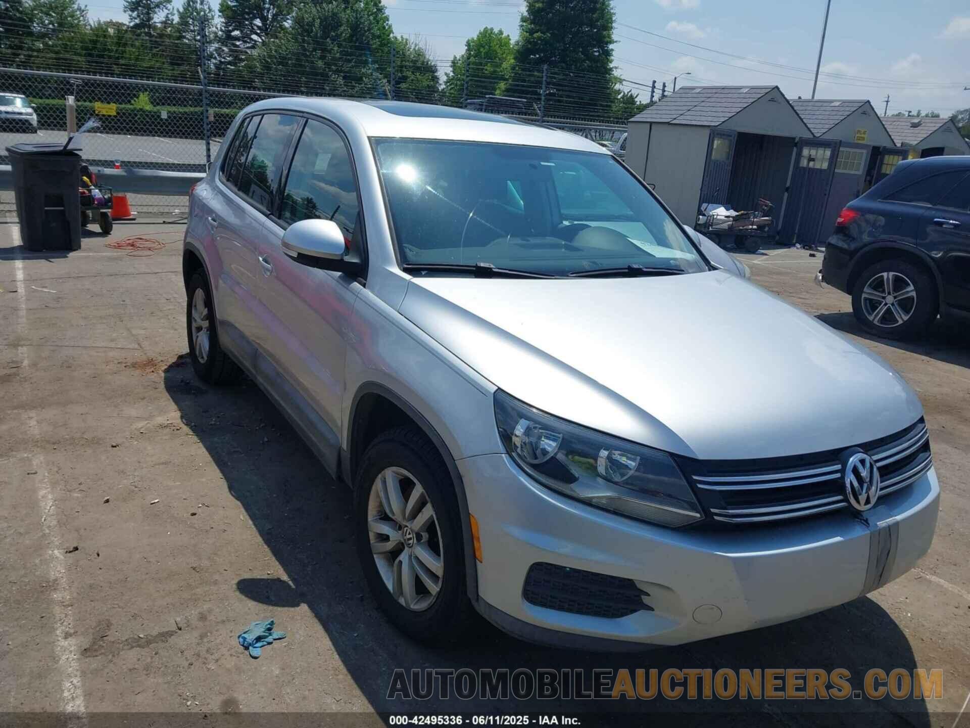 WVGAV3AX4DW579821 VOLKSWAGEN TIGUAN 2013