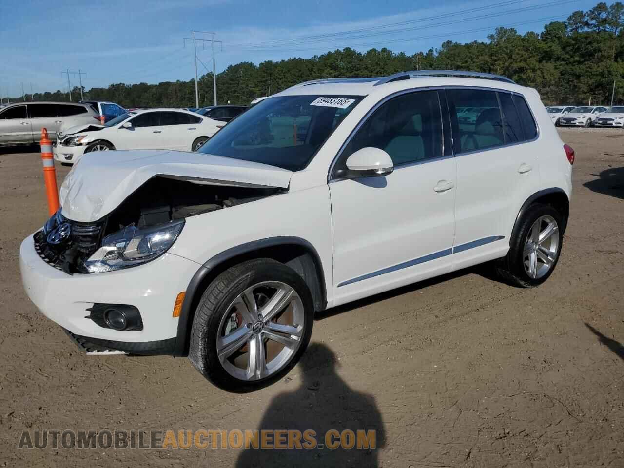 WVGAV3AX5EW039346 VOLKSWAGEN TIGUAN 2014