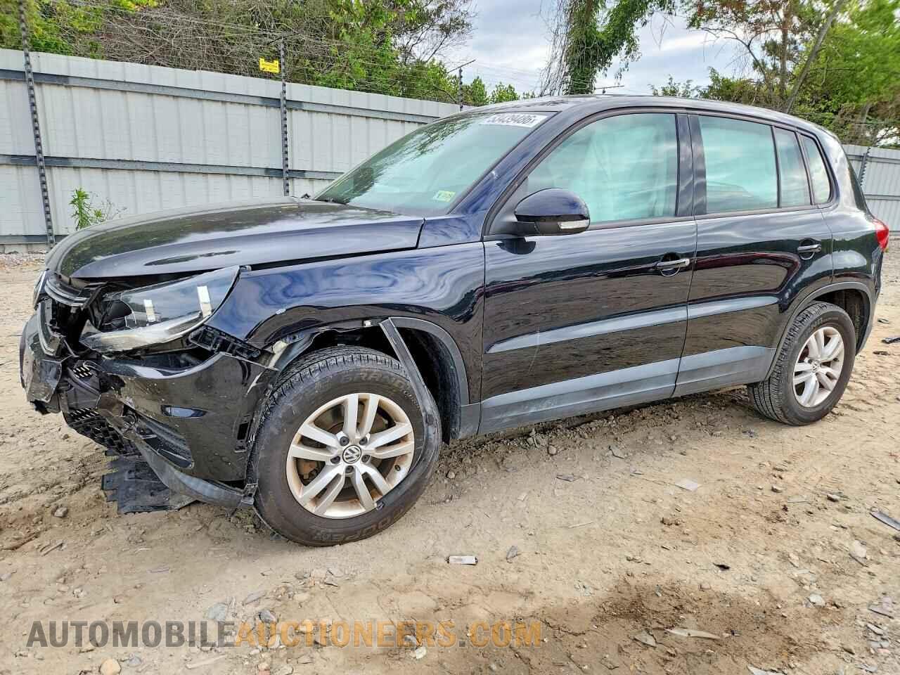 WVGAV3AX6DW592005 VOLKSWAGEN TIGUAN 2013